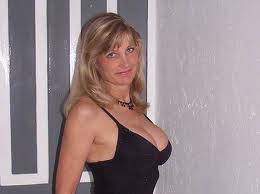 Danbury woman who want young men to chat
